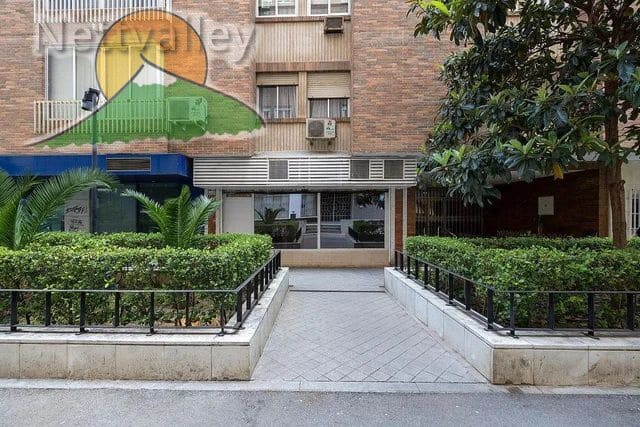 3 bedroom Commercial for rent in Granada city - € 610 (Ref: 9866682)