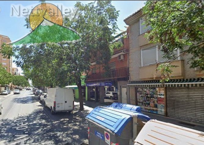 3 bedroom Commercial for rent in Granada city - € 800 (Ref: 9866683)