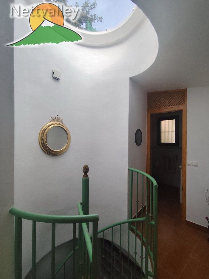 4 Zimmer Haus zu verkaufen in Dilar mit Garage - 375.000 € (Ref: 9899118)