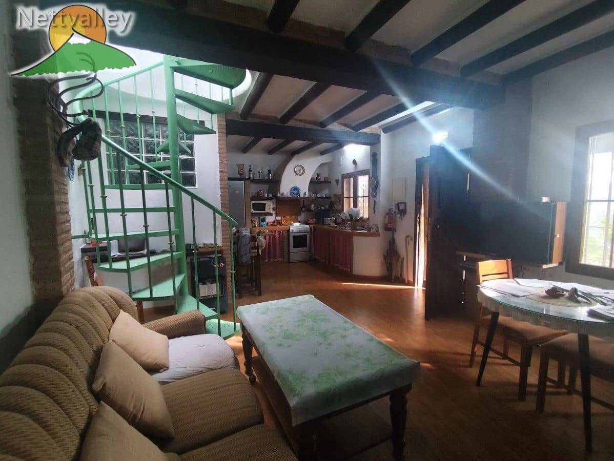 4 Zimmer Haus zu verkaufen in Dilar mit Garage - 375.000 € (Ref: 9899118)