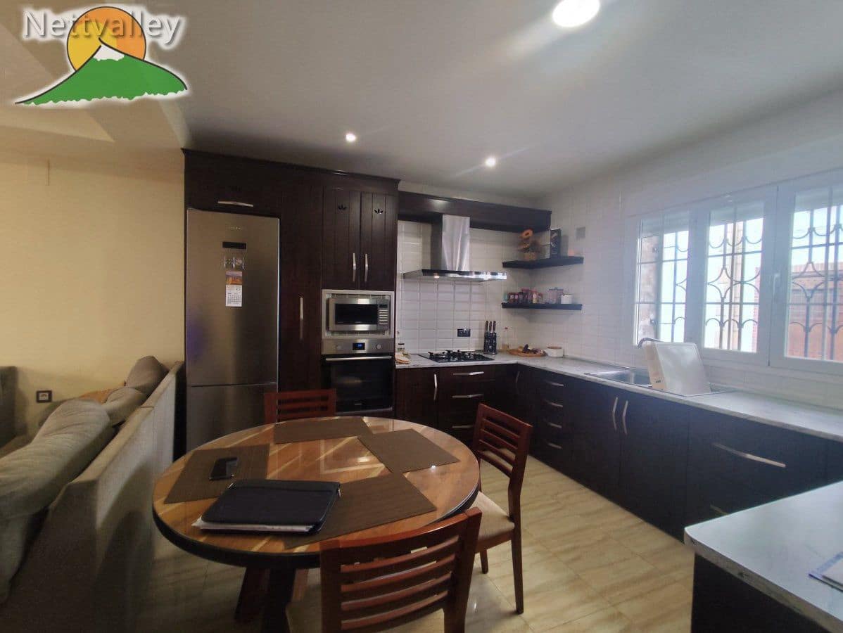 4 sovrum Hus till salu i Mondujar med garage - 260 000 € (Ref: 9996692)