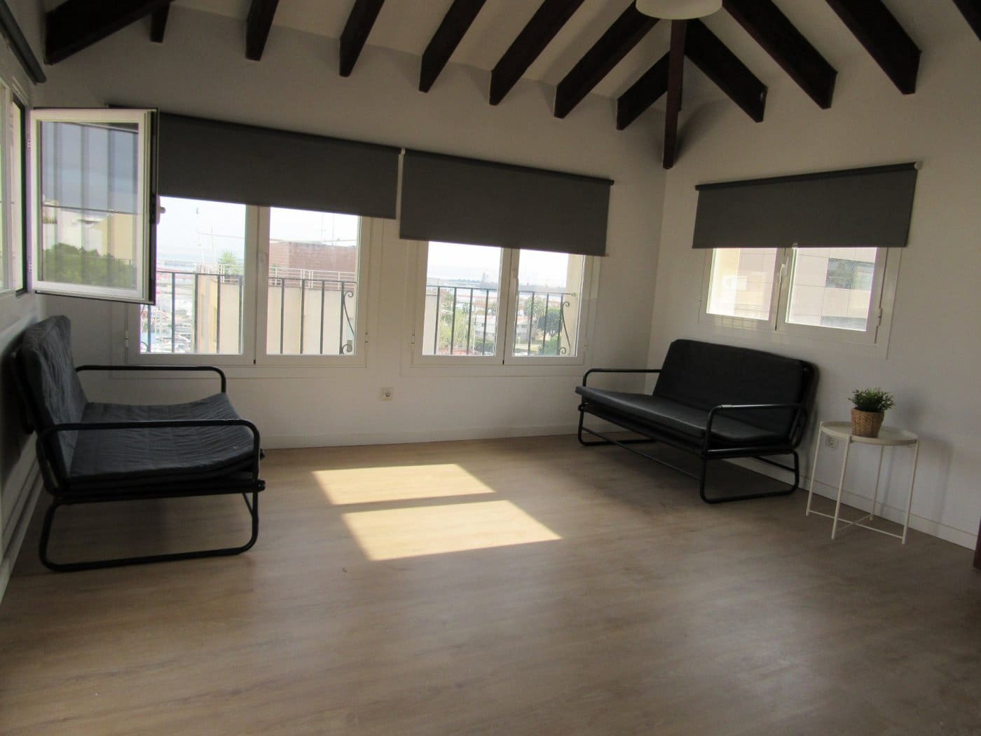 3 slaapkamer Flat te huur in Palma de Mallorca - € 2.100 (Ref: 5759224)