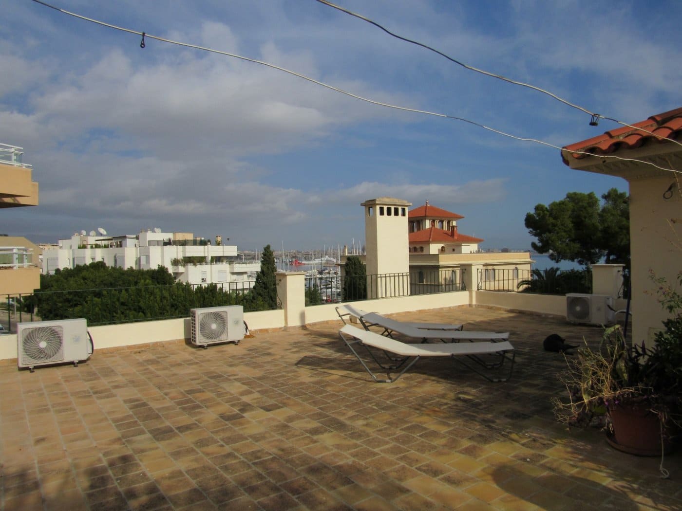 3 slaapkamer Flat te huur in Palma de Mallorca - € 2.100 (Ref: 5759224)