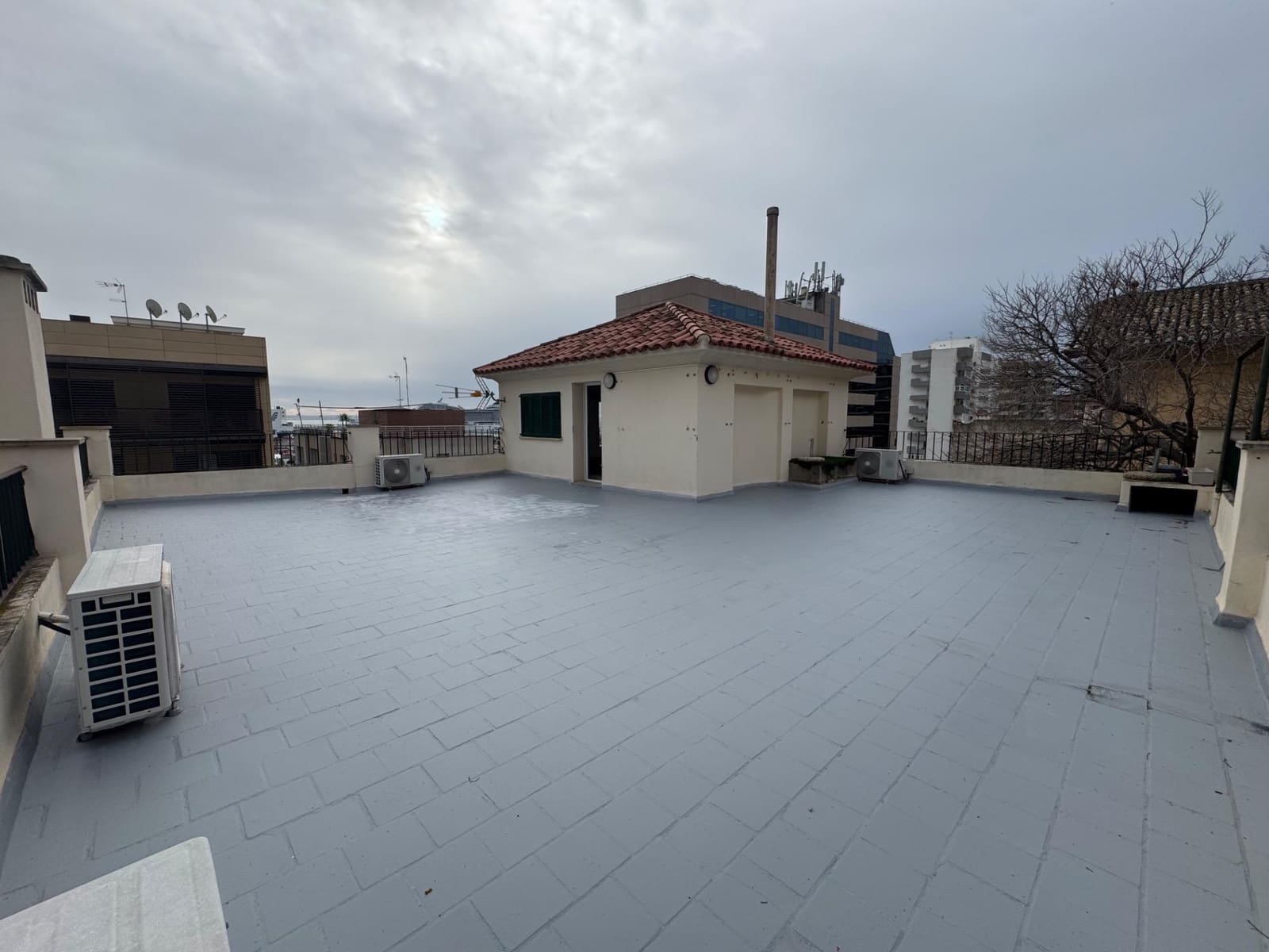 3 soverom Leilighet til leie i Palma de Mallorca - € 2 100 (Ref: 5759224)