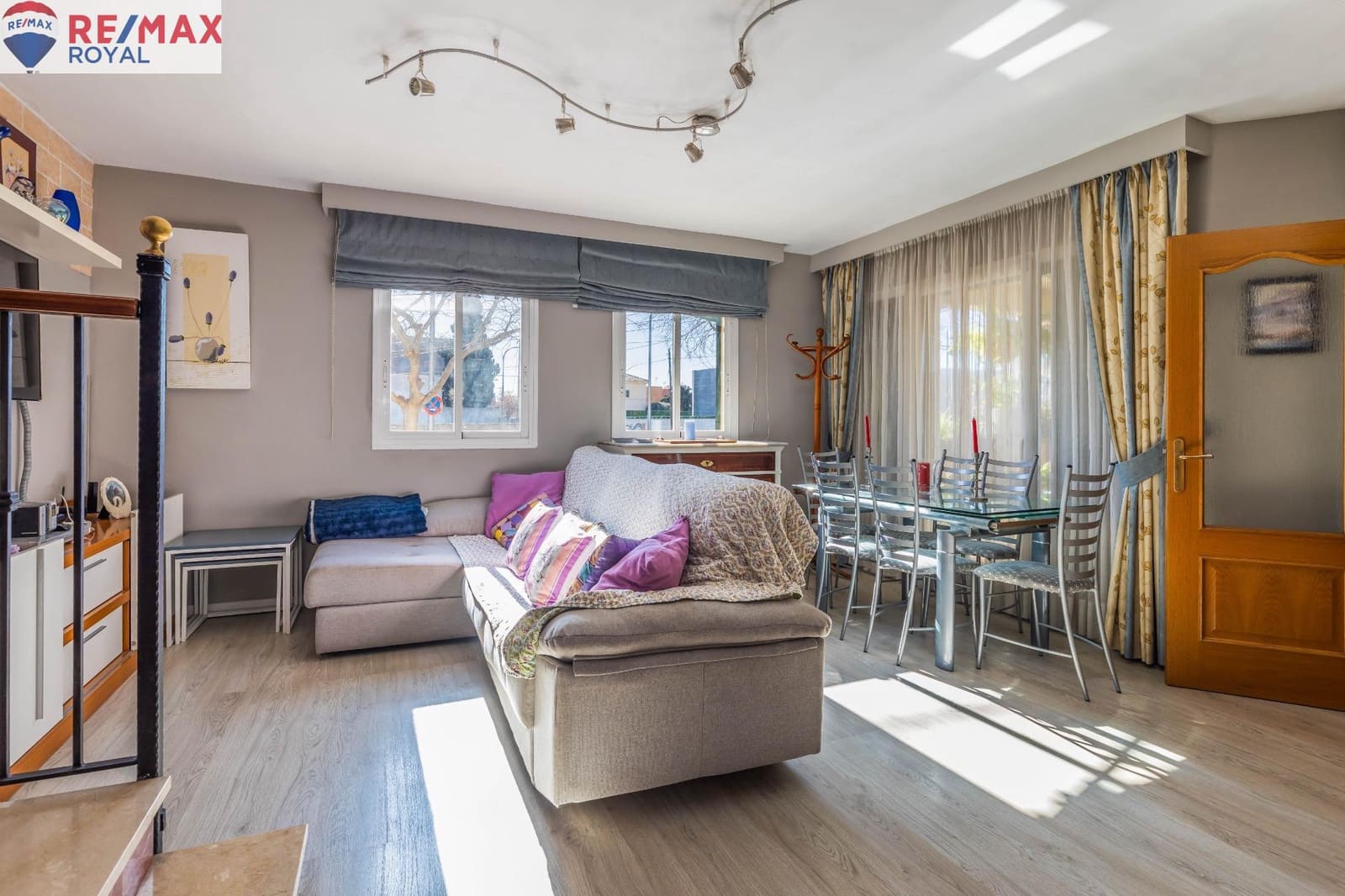 5 bedroom Terraced Villa for sale in Palma de Mallorca with garage - € 680,000 (Ref: 8107249)