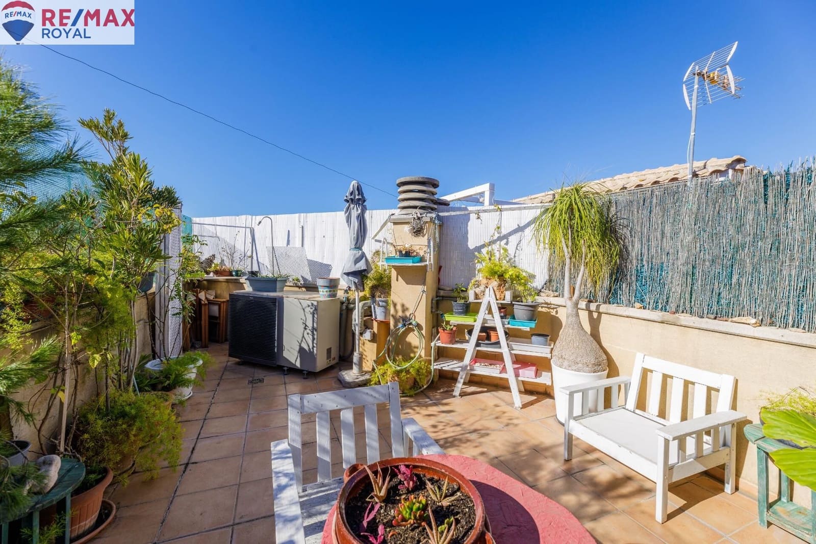 5 bedroom Terraced Villa for sale in Palma de Mallorca with garage - € 680,000 (Ref: 8107249)