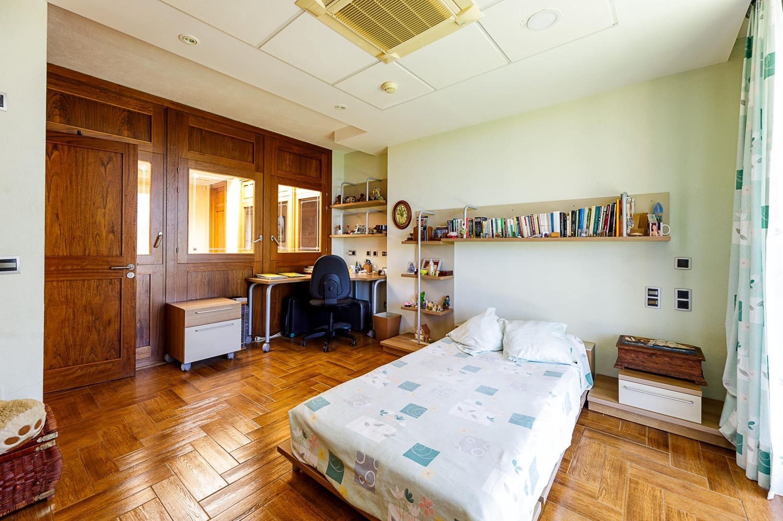 5 soveværelse Villa til salg i Es Garrovers med swimmingpool - € 1.295.000 (Ref: 8349074)