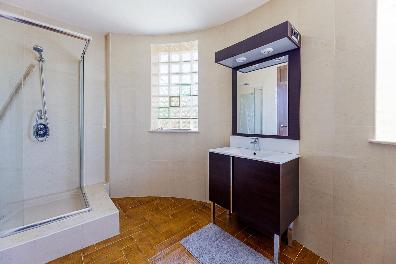 5 soveværelse Villa til salg i Es Garrovers med swimmingpool - € 1.295.000 (Ref: 8349074)