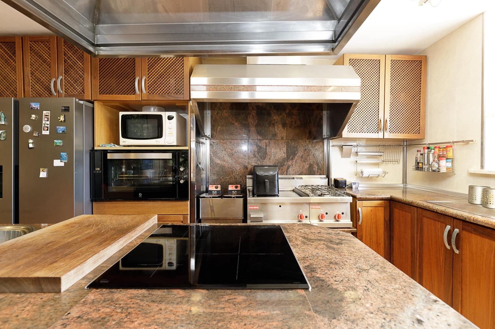 5 soveværelse Villa til salg i Es Garrovers med swimmingpool - € 1.295.000 (Ref: 8349074)