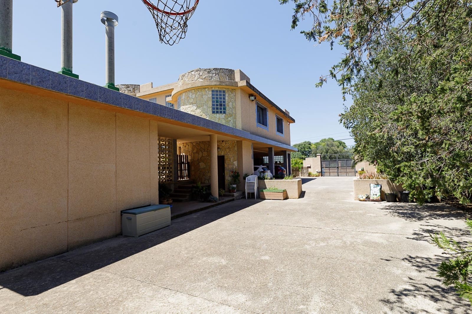 5 soveværelse Villa til salg i Es Garrovers med swimmingpool - € 1.295.000 (Ref: 8349074)