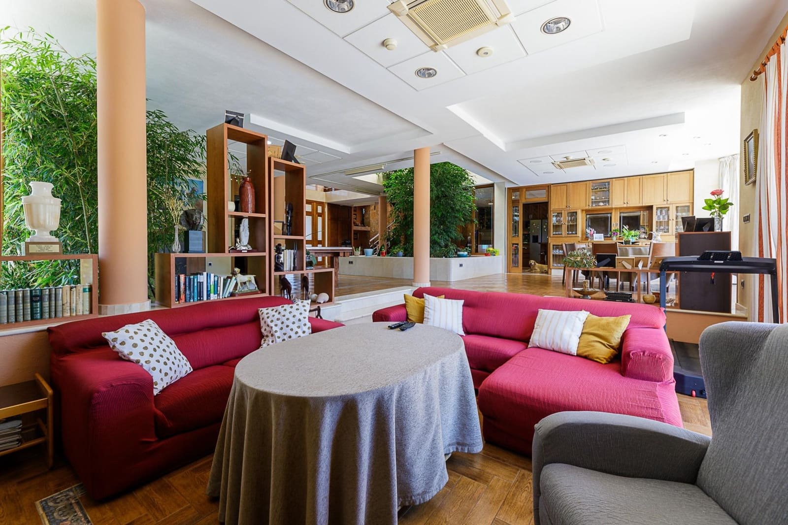 5 slaapkamer Villa te koop in Es Garrovers met zwembad - € 1.365.000 (Ref: 8349074)