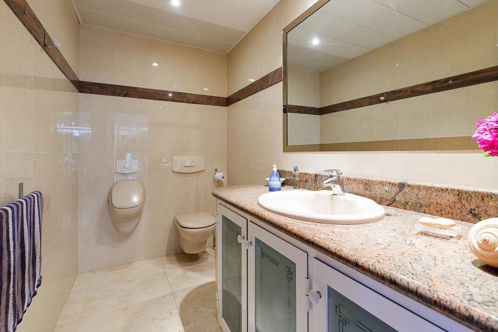 5 slaapkamer Villa te koop in Es Garrovers met zwembad - € 1.365.000 (Ref: 8349074)
