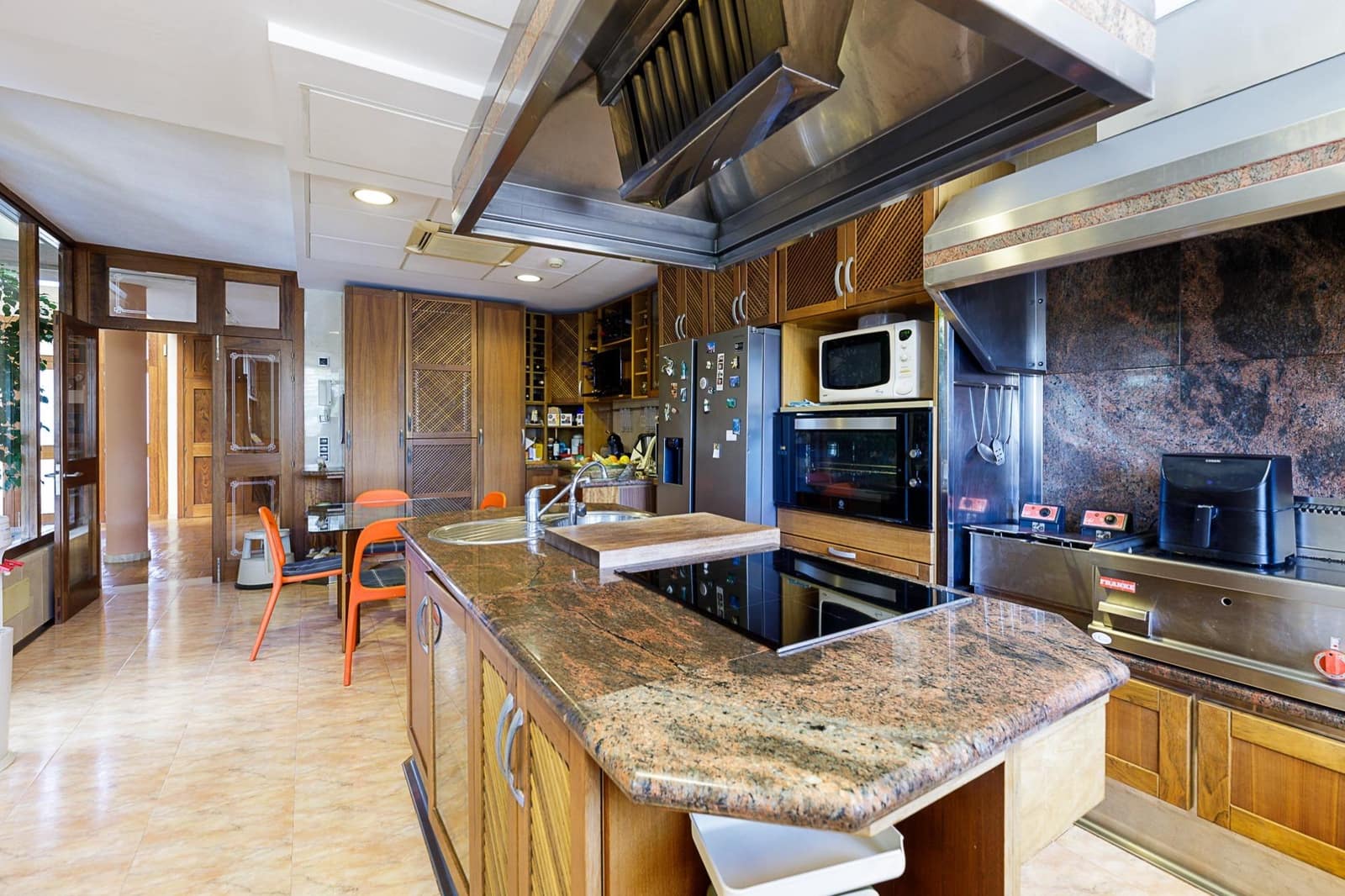 5 slaapkamer Villa te koop in Es Garrovers met zwembad - € 1.365.000 (Ref: 8349074)