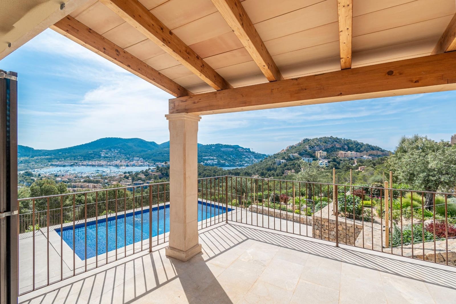 4 soverom Villa til salgs i Andratx med svømmebasseng - € 15 750 000 (Ref: 8463613)