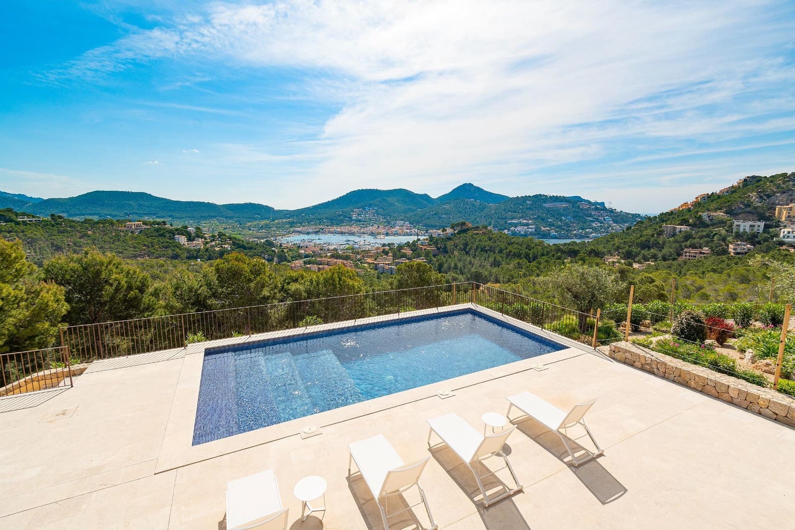 4 soverom Villa til salgs i Andratx med svømmebasseng - € 15 750 000 (Ref: 8463613)