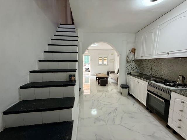 2 makuuhuone Kaupallinen myytävänä paikassa Manacor - 180 000 € (Ref: 8877757)