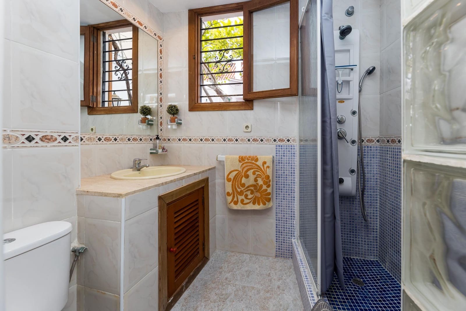 3 bedroom Villa for sale in Palma de Mallorca - € 536,000 (Ref: 8970588)