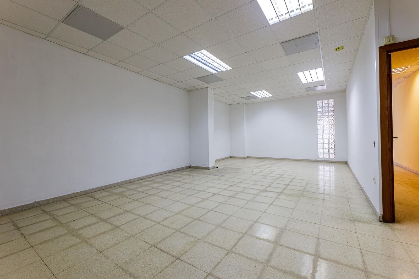 Kommersiell til salgs i Palma de Mallorca - € 315 000 (Ref: 9062584)