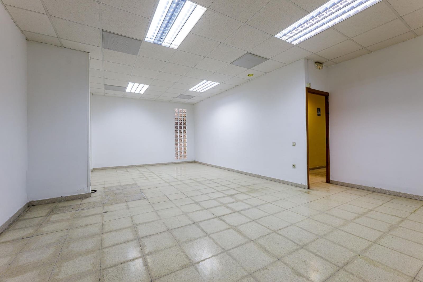 Comercial para venda em Palma de Mallorca - 550 000 € (Ref: 9062585)
