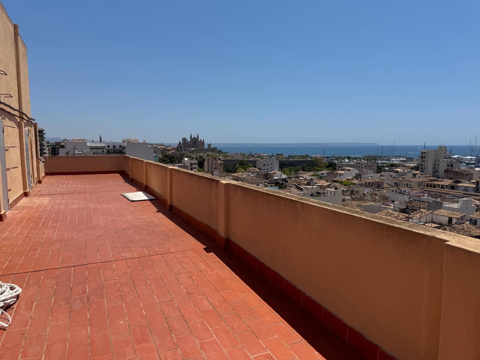 2 bedroom Flat for sale in Palma de Mallorca - € 399,000 (Ref: 9116292)