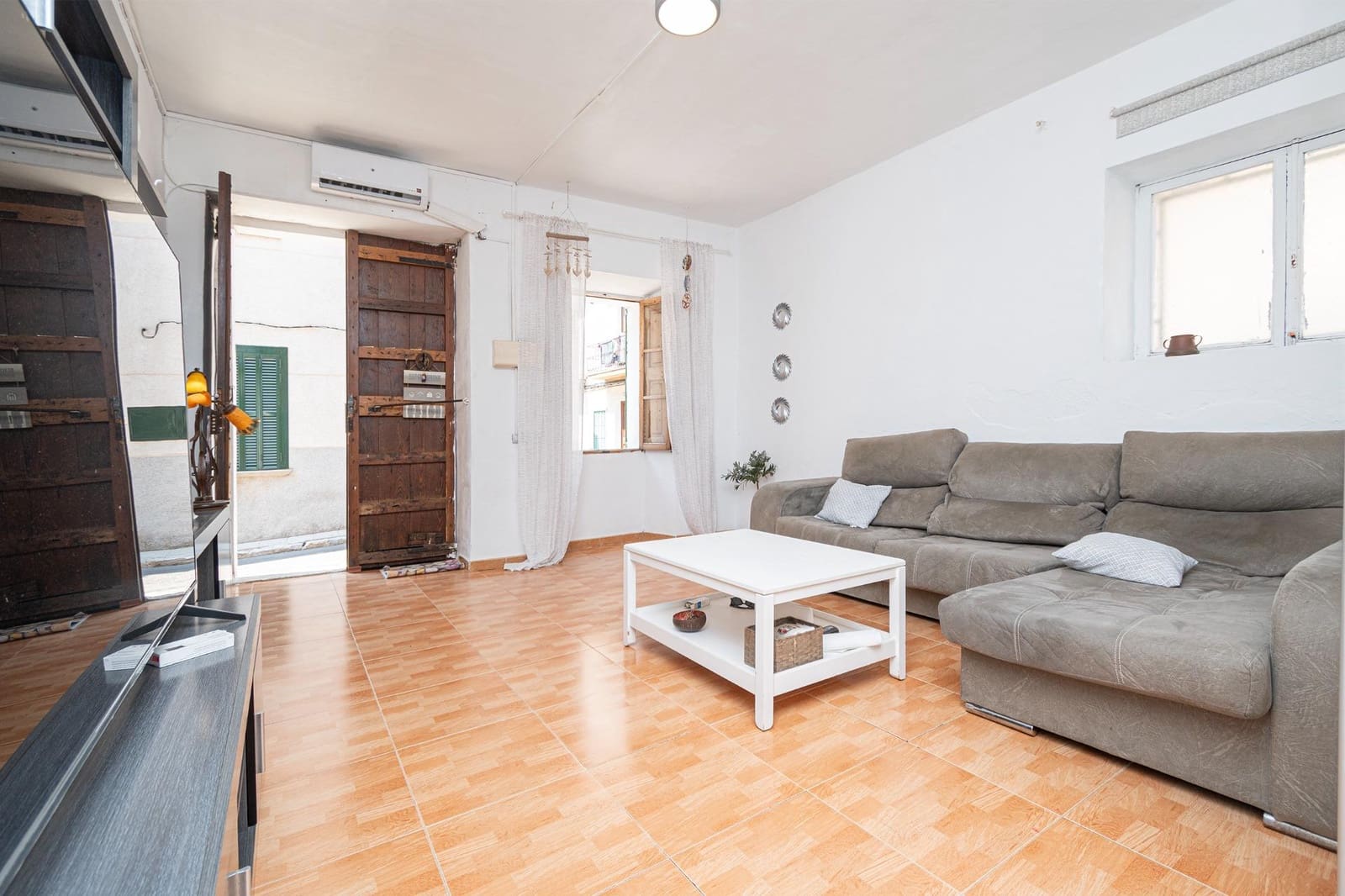 1 bedroom Commercial for sale in Inca - € 145,000 (Ref: 9181208)
