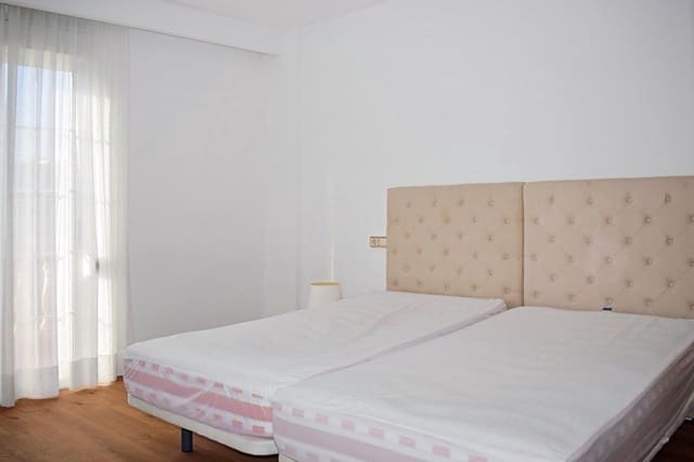 5 sypialnia Dom szeregowy do wynajęcia w Son Pereto, Palma de Mallorca z basenem - 3 200 € (Ref: 9220171)