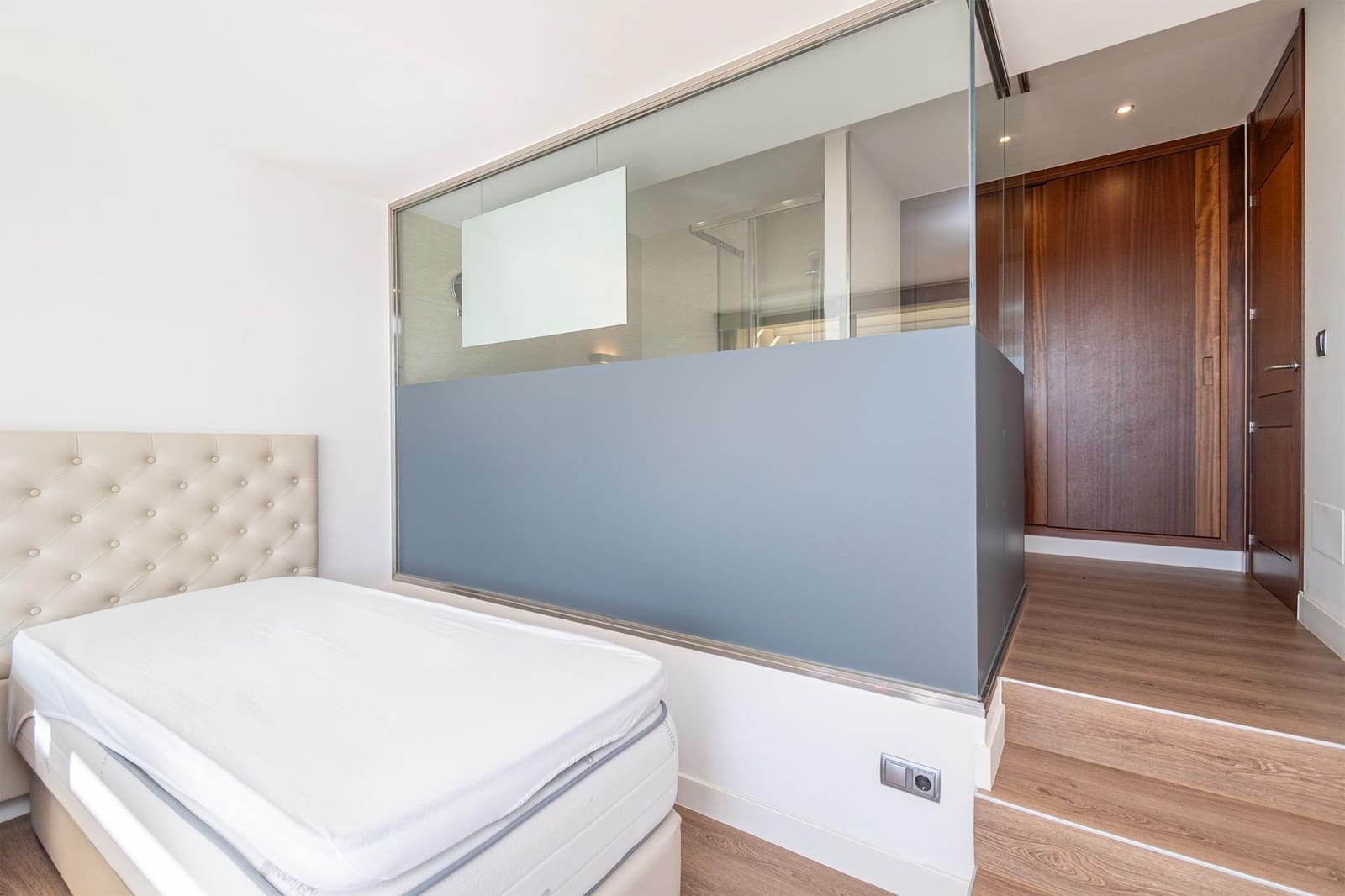 2 slaapkamer Rijtjeshuis te koop in Cala Ratjada met zwembad garage - € 1.250.000 (Ref: 9311091)