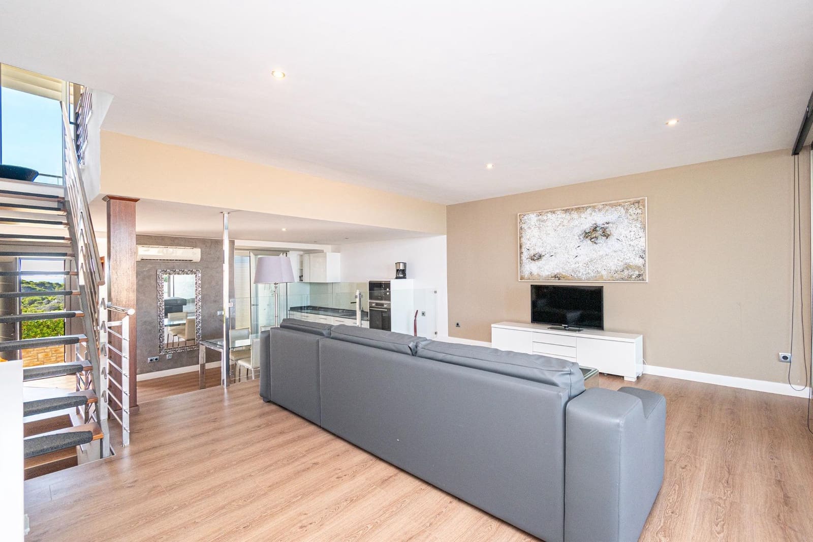 2 slaapkamer Rijtjeshuis te koop in Cala Ratjada met zwembad garage - € 1.250.000 (Ref: 9311091)