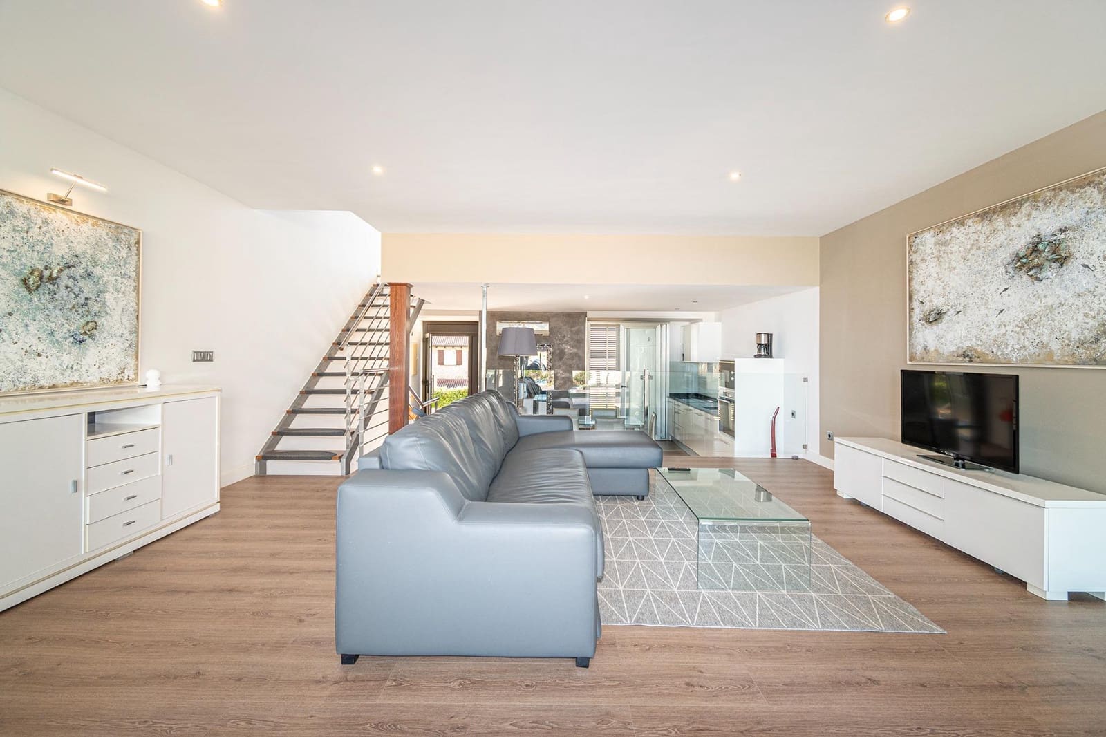 2 slaapkamer Rijtjeshuis te koop in Cala Ratjada met zwembad garage - € 1.250.000 (Ref: 9311091)