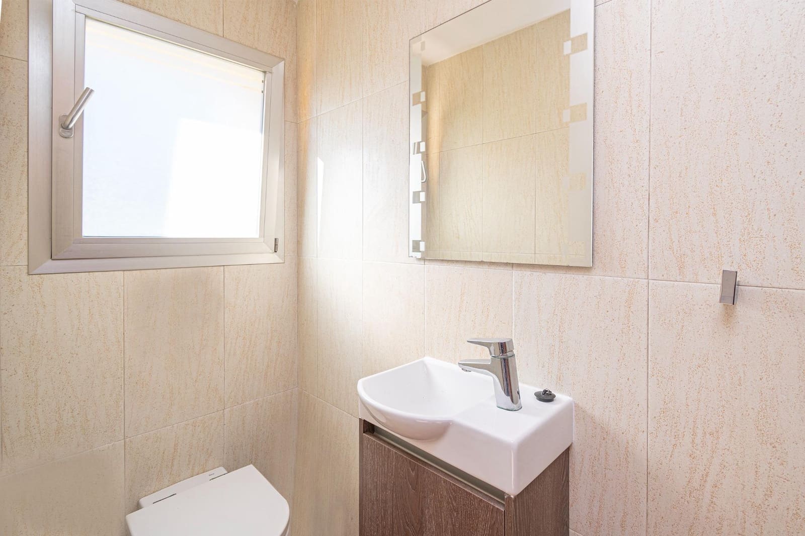 2 slaapkamer Rijtjeshuis te koop in Cala Ratjada met zwembad garage - € 1.250.000 (Ref: 9311091)