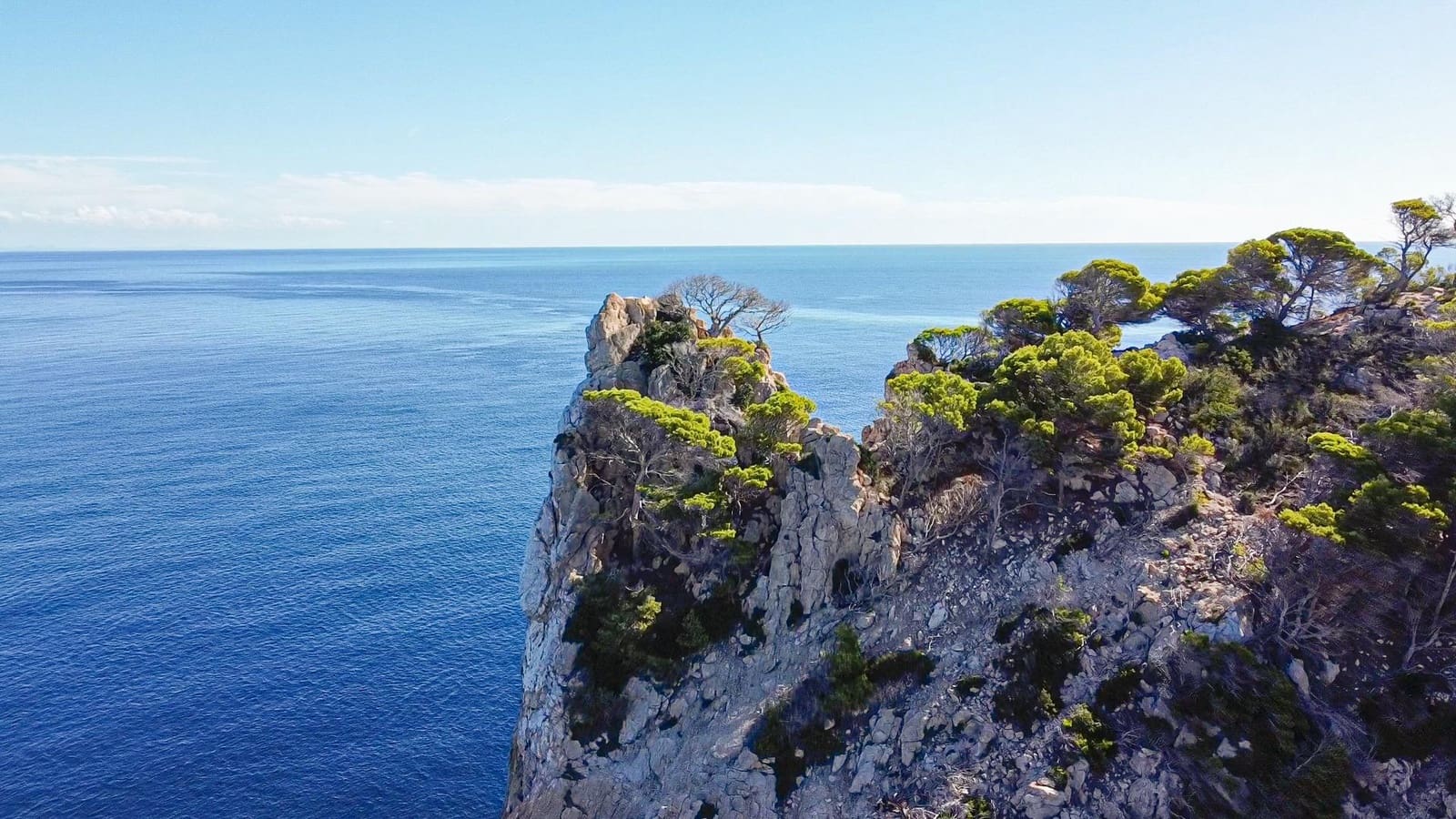 2 slaapkamer Rijtjeshuis te koop in Cala Ratjada met zwembad garage - € 1.250.000 (Ref: 9311091)