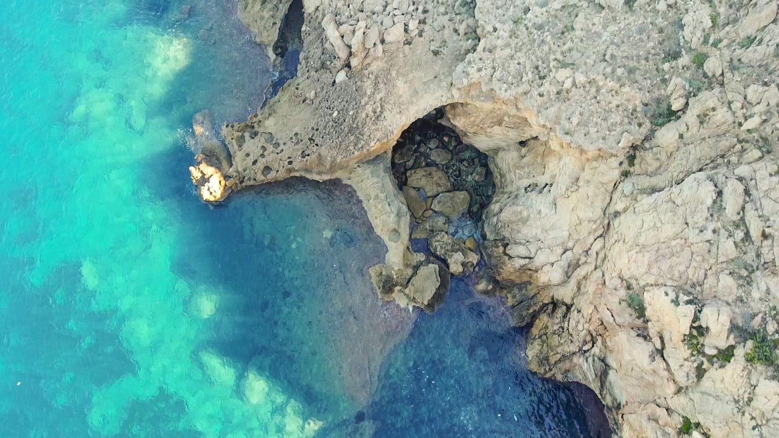 2 slaapkamer Rijtjeshuis te koop in Cala Ratjada met zwembad garage - € 1.250.000 (Ref: 9311091)