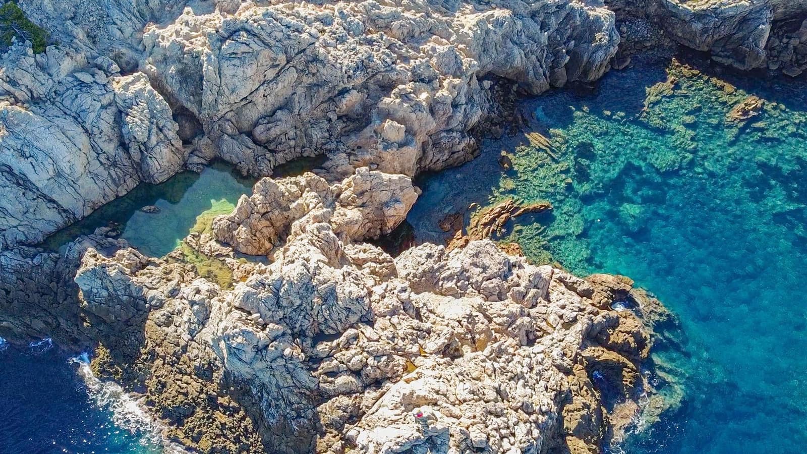 2 slaapkamer Rijtjeshuis te koop in Cala Ratjada met zwembad garage - € 1.250.000 (Ref: 9311091)