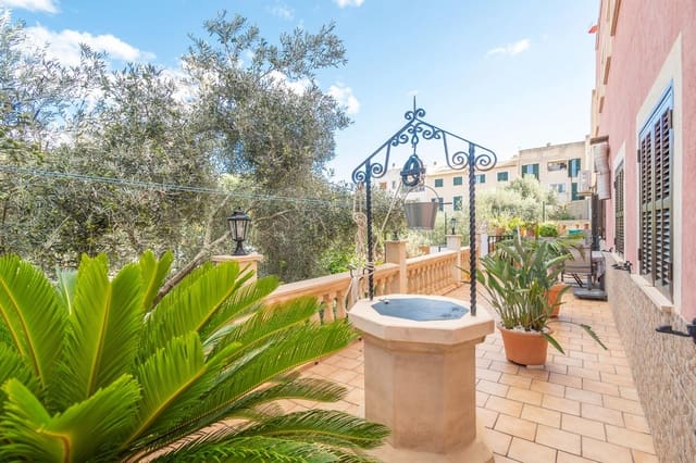 5 soveværelse Byhus til salg i Santanyí med garage - € 2.300.000 (Ref: 9374646)