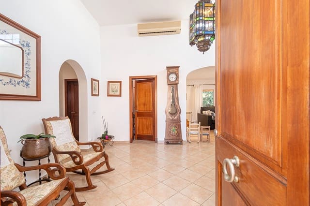 5 sovrum Villa till salu i Portocolom, Felanitx med pool garage - 2 000 000 € (Ref: 9398689)