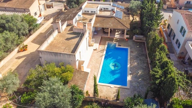 5 sovrum Villa till salu i Portocolom, Felanitx med pool garage - 2 000 000 € (Ref: 9398689)