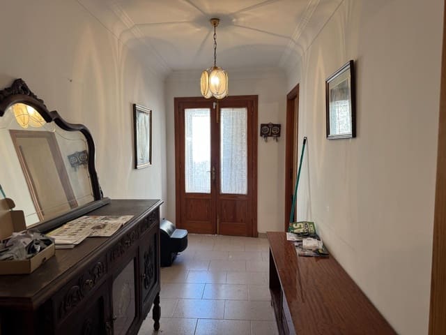 3 soveværelse Byhus til salg i Sant Joan med garage - € 450.000 (Ref: 9425778)