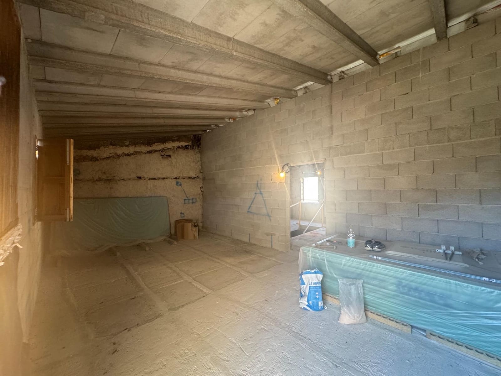 3 bedroom Townhouse for sale in Sant Joan with garage - € 450,000 (Ref: 9425778)