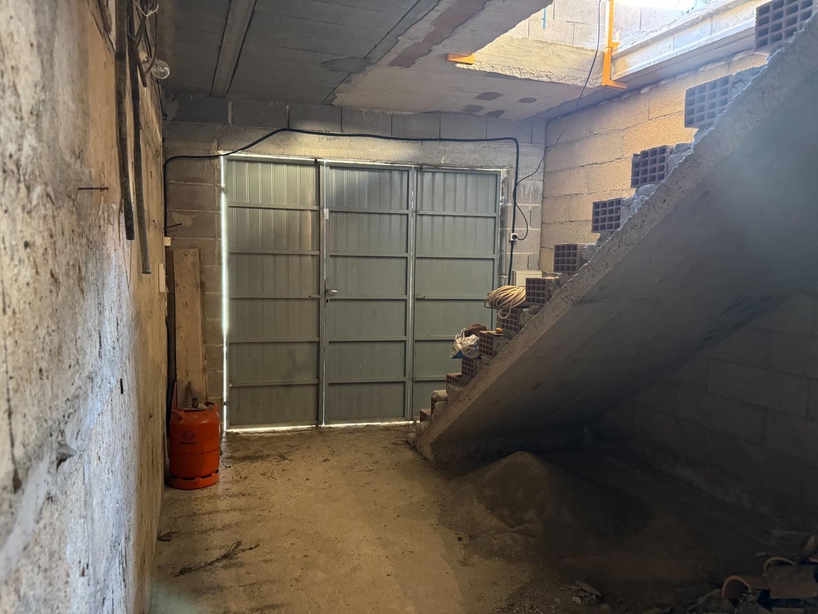 5 soveværelse Byhus til salg i Sant Joan med garage - € 440.000 (Ref: 9425778)