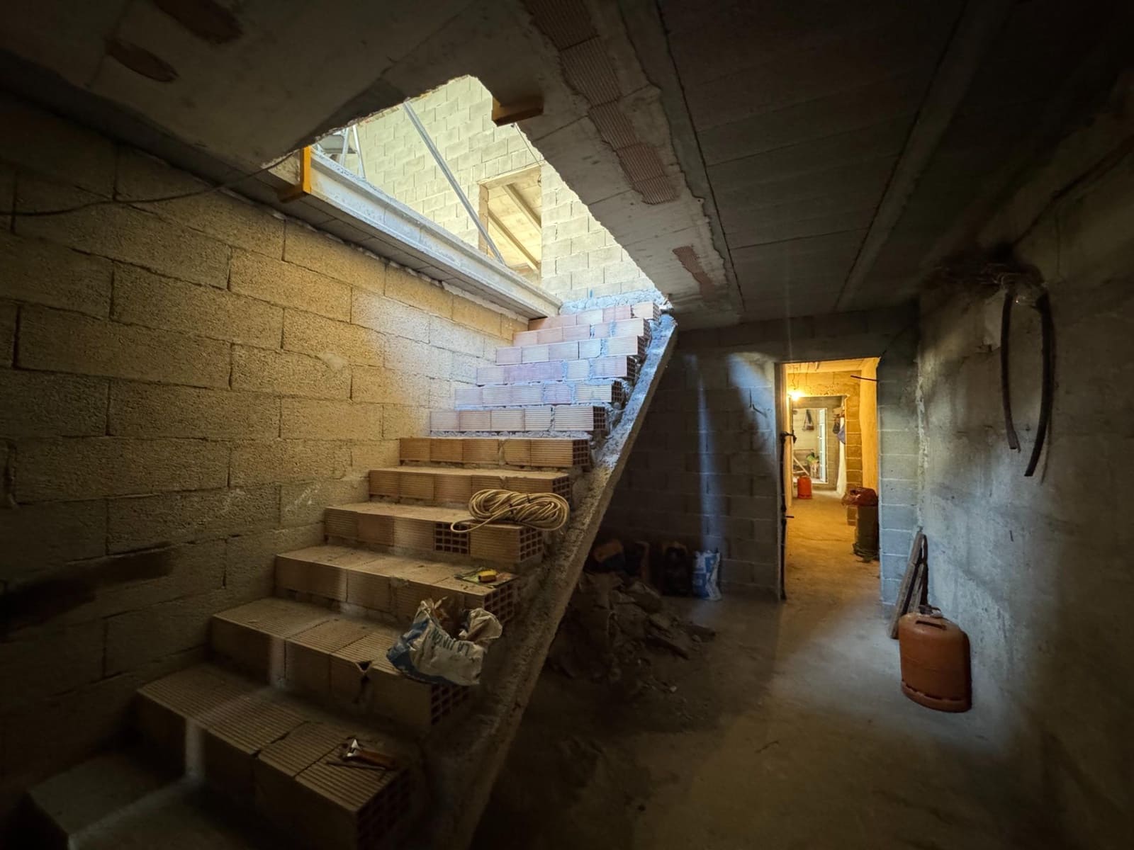 5 soveværelse Byhus til salg i Sant Joan med garage - € 440.000 (Ref: 9425778)