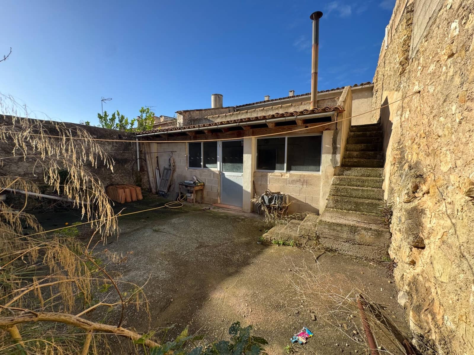 5 soveværelse Byhus til salg i Sant Joan med garage - € 440.000 (Ref: 9425778)
