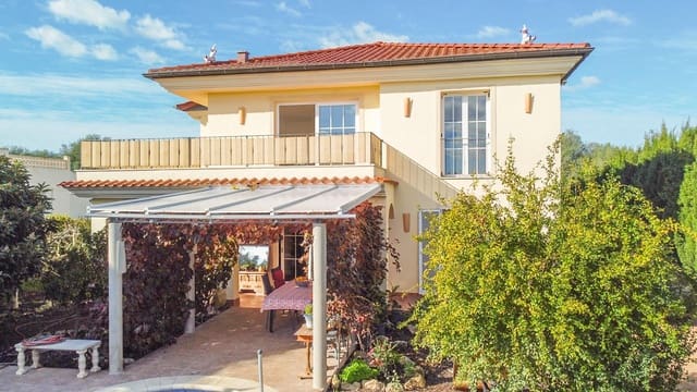 6 makuuhuone Huvila myytävänä paikassa Sa Coma, Sant Llorenç des Cardassar mukana uima-altaan - 1 150 000 € (Ref: 9440256)