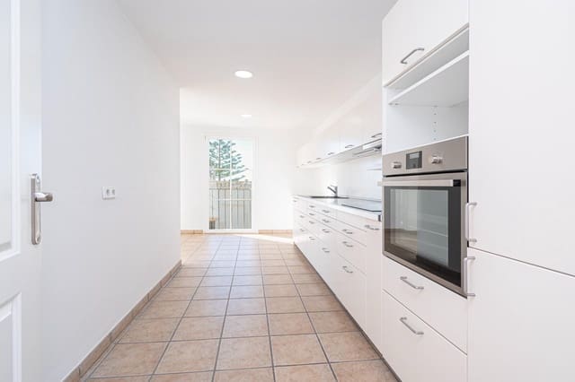 6 makuuhuone Huvila myytävänä paikassa Sa Coma, Sant Llorenç des Cardassar mukana uima-altaan - 1 150 000 € (Ref: 9440256)