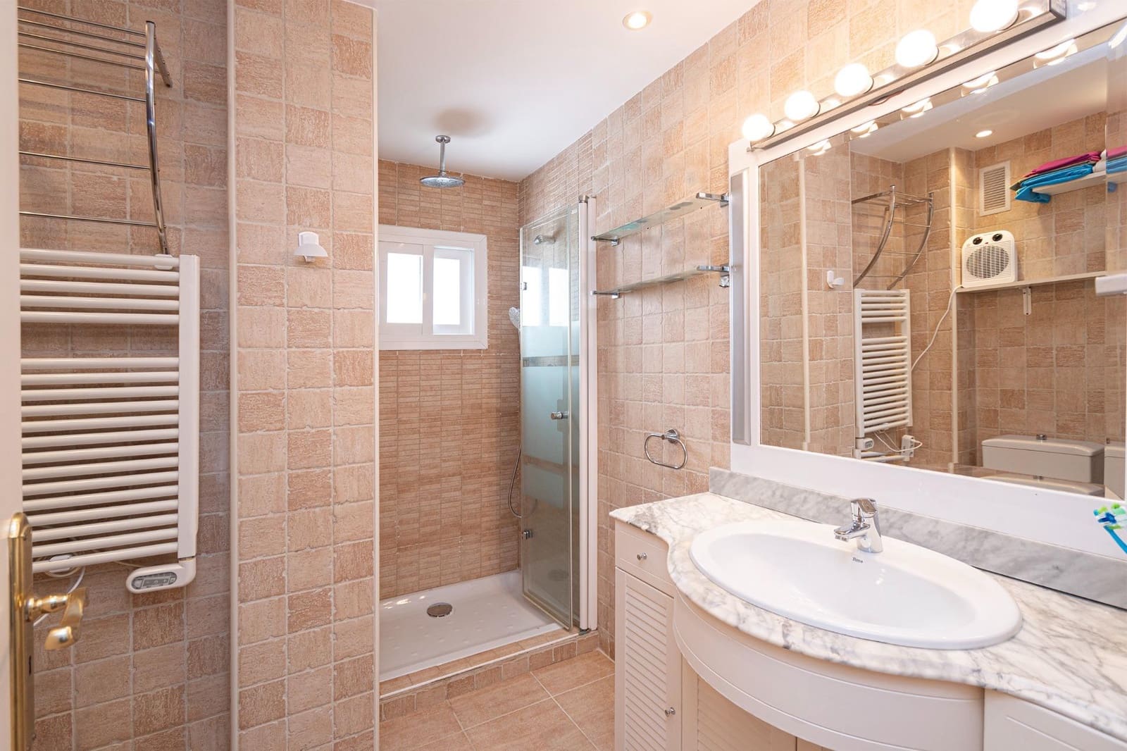 4 Zimmer Wohnung zu verkaufen in Palma de Mallorca mit Garage - 460.000 € (Ref: 9449061)