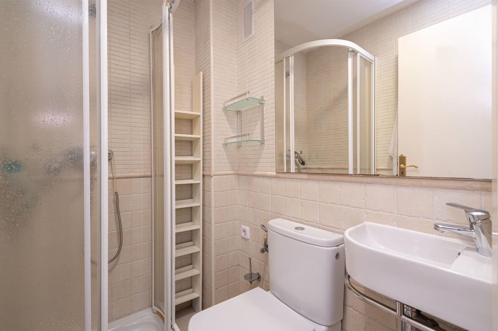 4 Zimmer Wohnung zu verkaufen in Palma de Mallorca mit Garage - 460.000 € (Ref: 9449061)