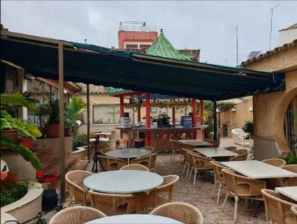 Gewerbe zu vermieten in Puerto de Andratx - 2.000 € (Ref: 9462527)