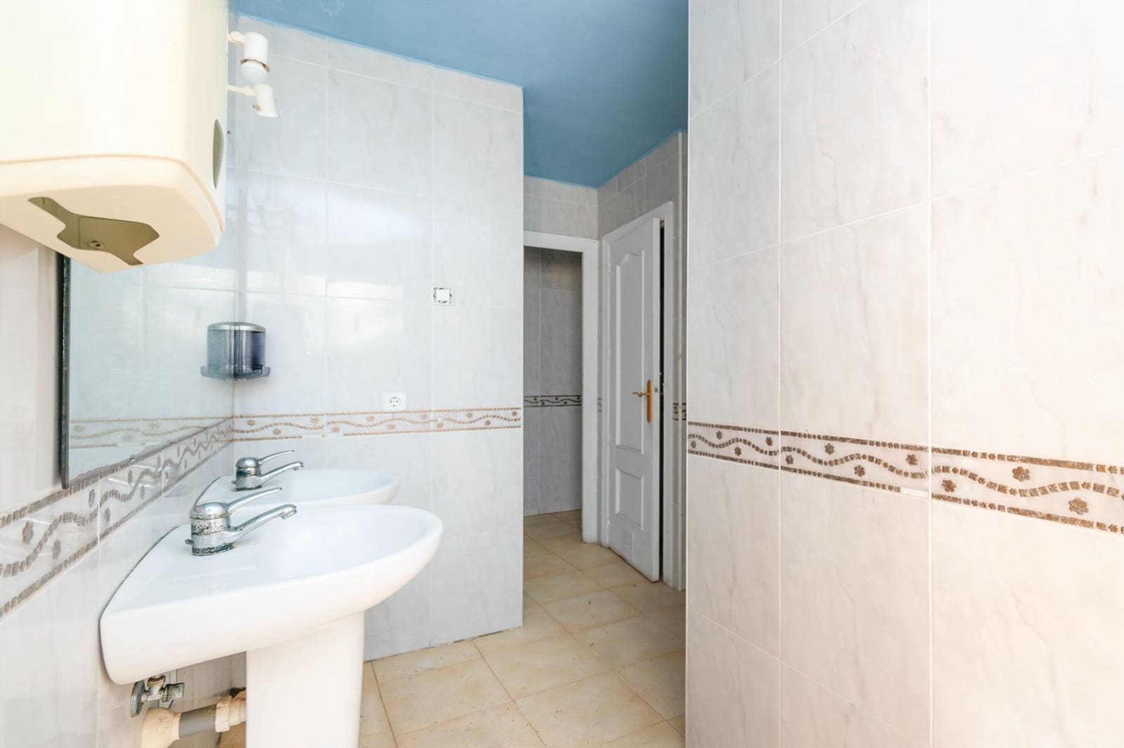 Gewerbe zu vermieten in Puerto de Andratx - 2.000 € (Ref: 9462527)