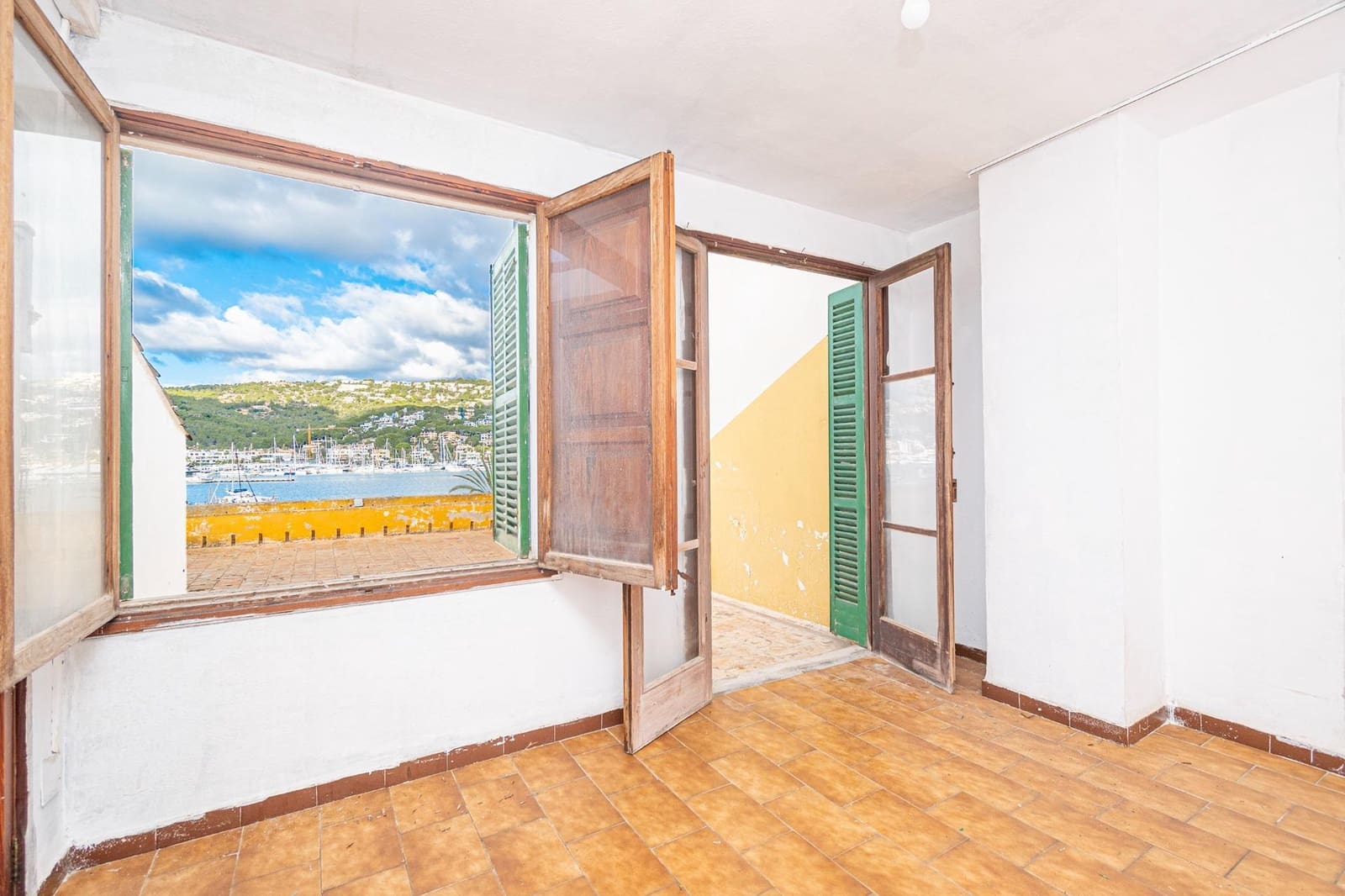 Gewerbe zu vermieten in Puerto de Andratx - 2.000 € (Ref: 9462527)