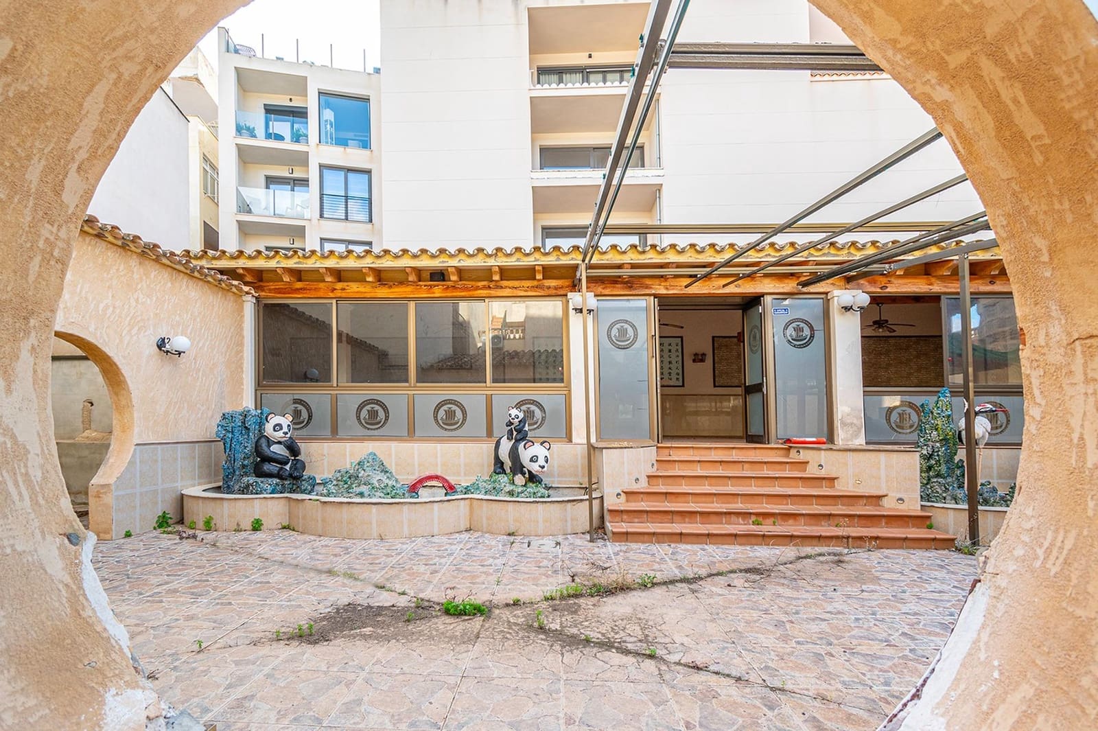 Gewerbe zu vermieten in Puerto de Andratx - 2.000 € (Ref: 9462527)