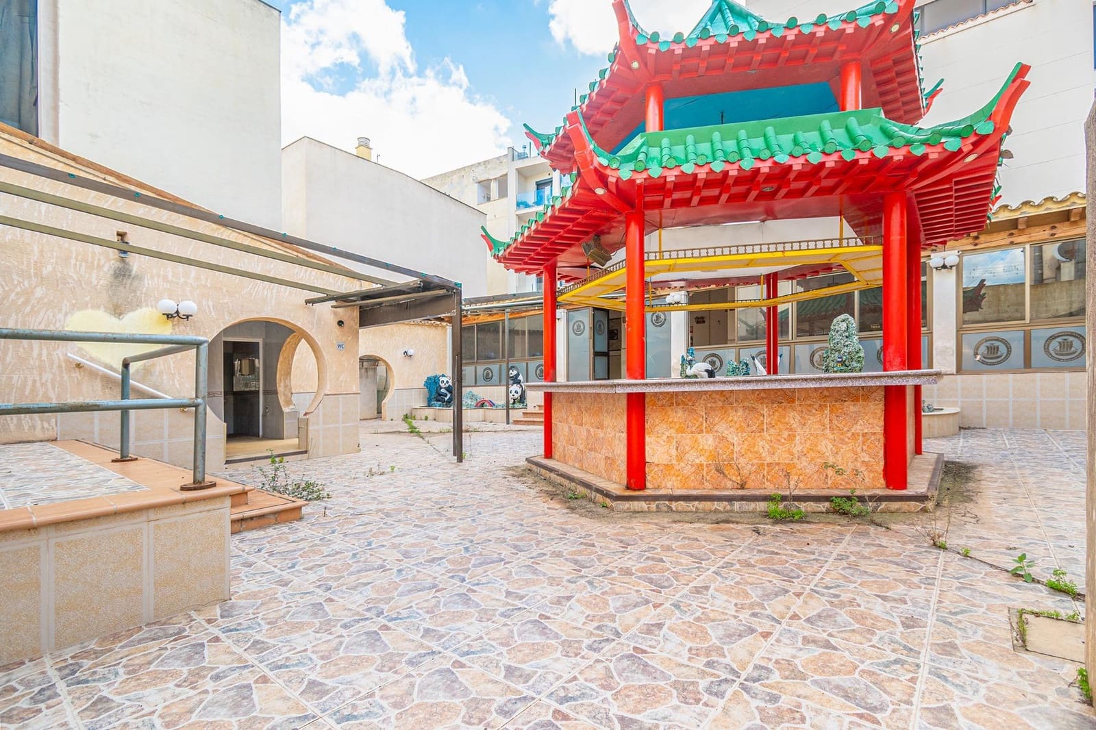 Gewerbe zu vermieten in Puerto de Andratx - 2.000 € (Ref: 9462527)